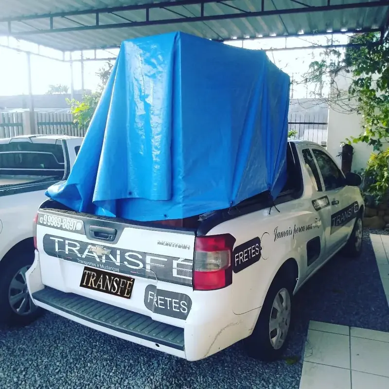 Frete em Joinville com proteção de lona contra chuva e transporte seguro